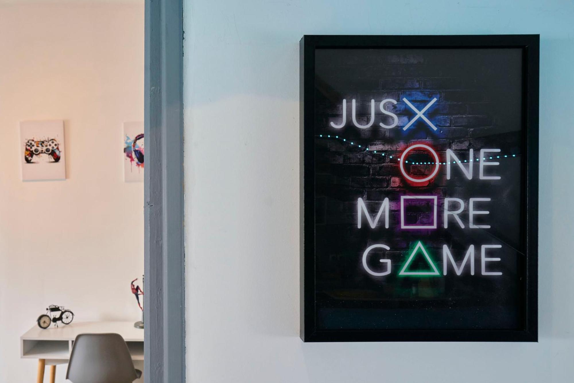 Gameclub - Les Demeures D'Adrien Apartment Carvin Ngoại thất bức ảnh